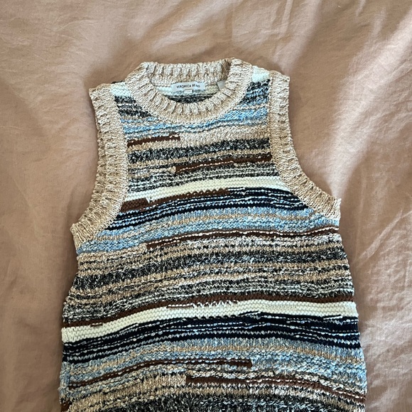 Veronica Beard Textured Knit Sweater in Beige and Blue - Picture 3 of 3